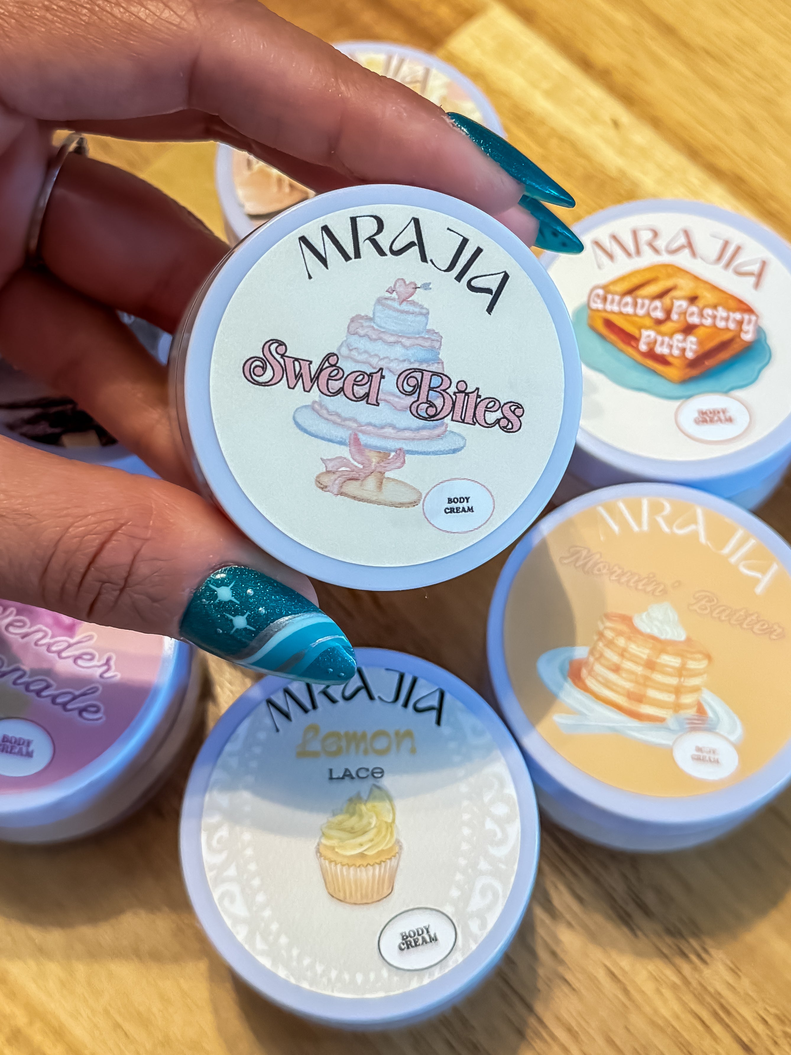 DISCOVER OUR BODY CREAMS